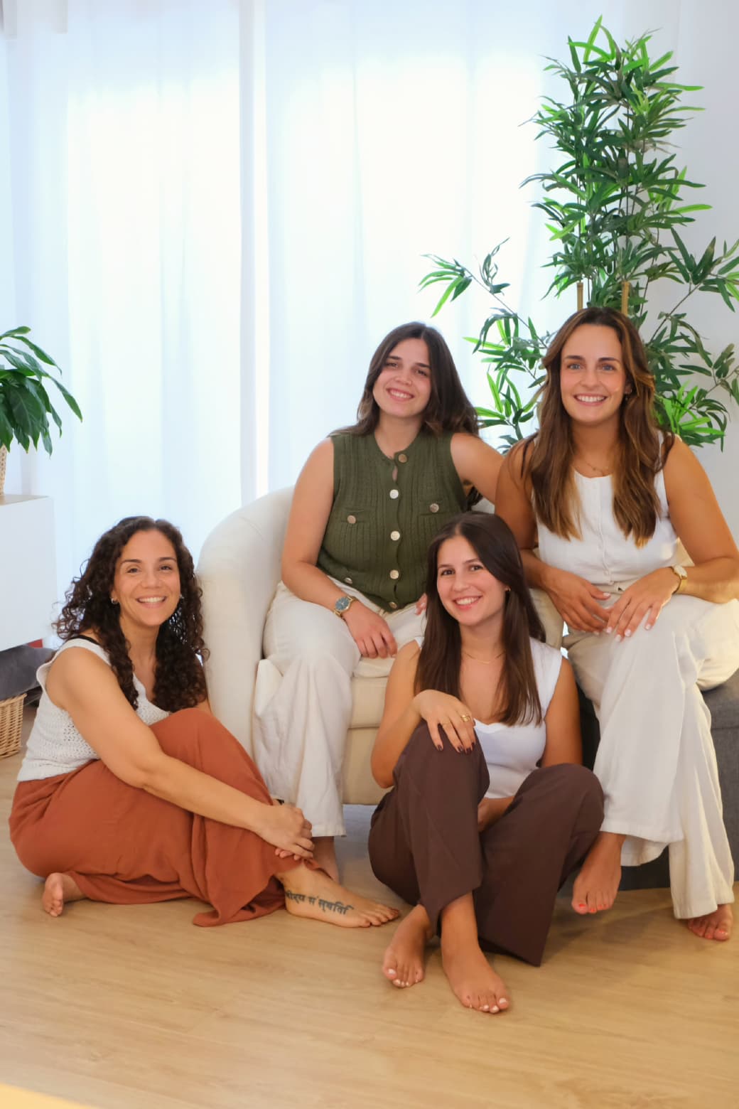 Equipa Maternum reunida, sorridente